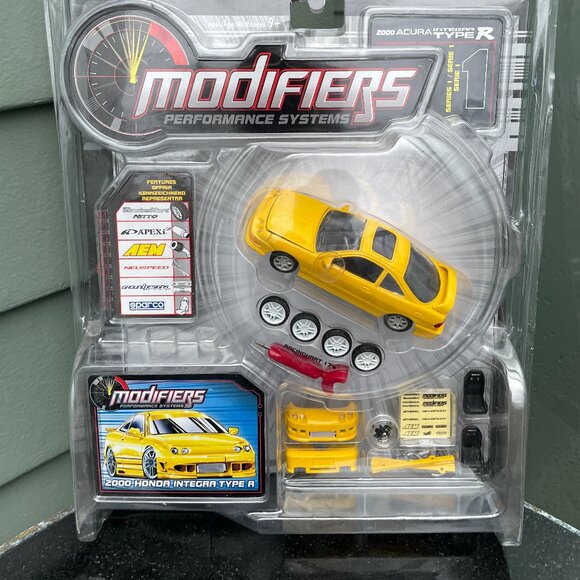 X-Concepts Modifiers Series 1 2000 Acura Integra Type R Yellow 1:43 Diecast New - Picture 1 of 4